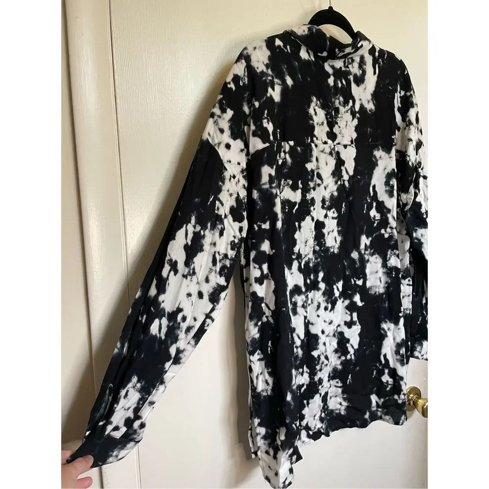 Cosmo vintage long sleeve button down black and white blouse size L. - Picture 11 of 12